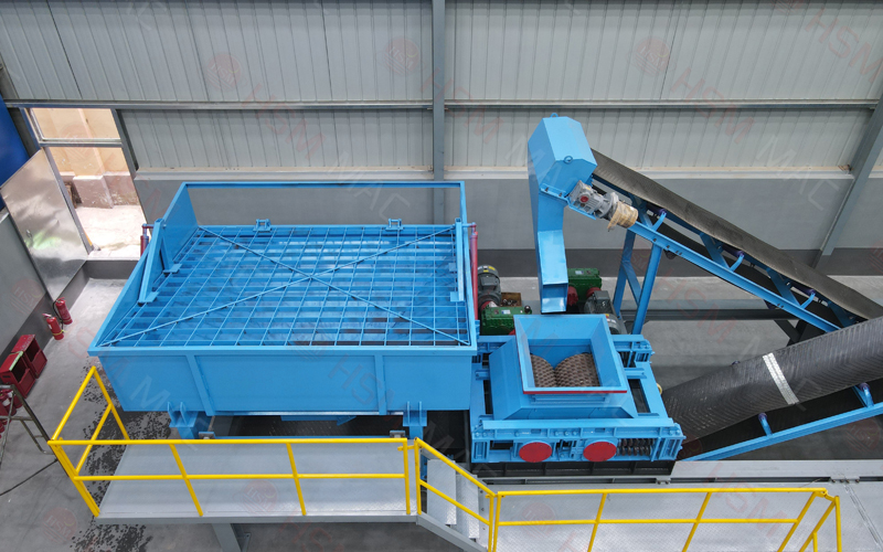 銑刨料破碎機(jī),瀝青銑刨料破碎機(jī)價(jià)格,瀝青塊破碎機(jī)廠家,篩分破碎一體機(jī)型號(hào)